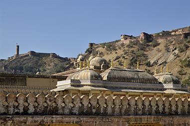 04 Fort_Amber_and Elephants,_Jaipur_DSC5124_b_H600